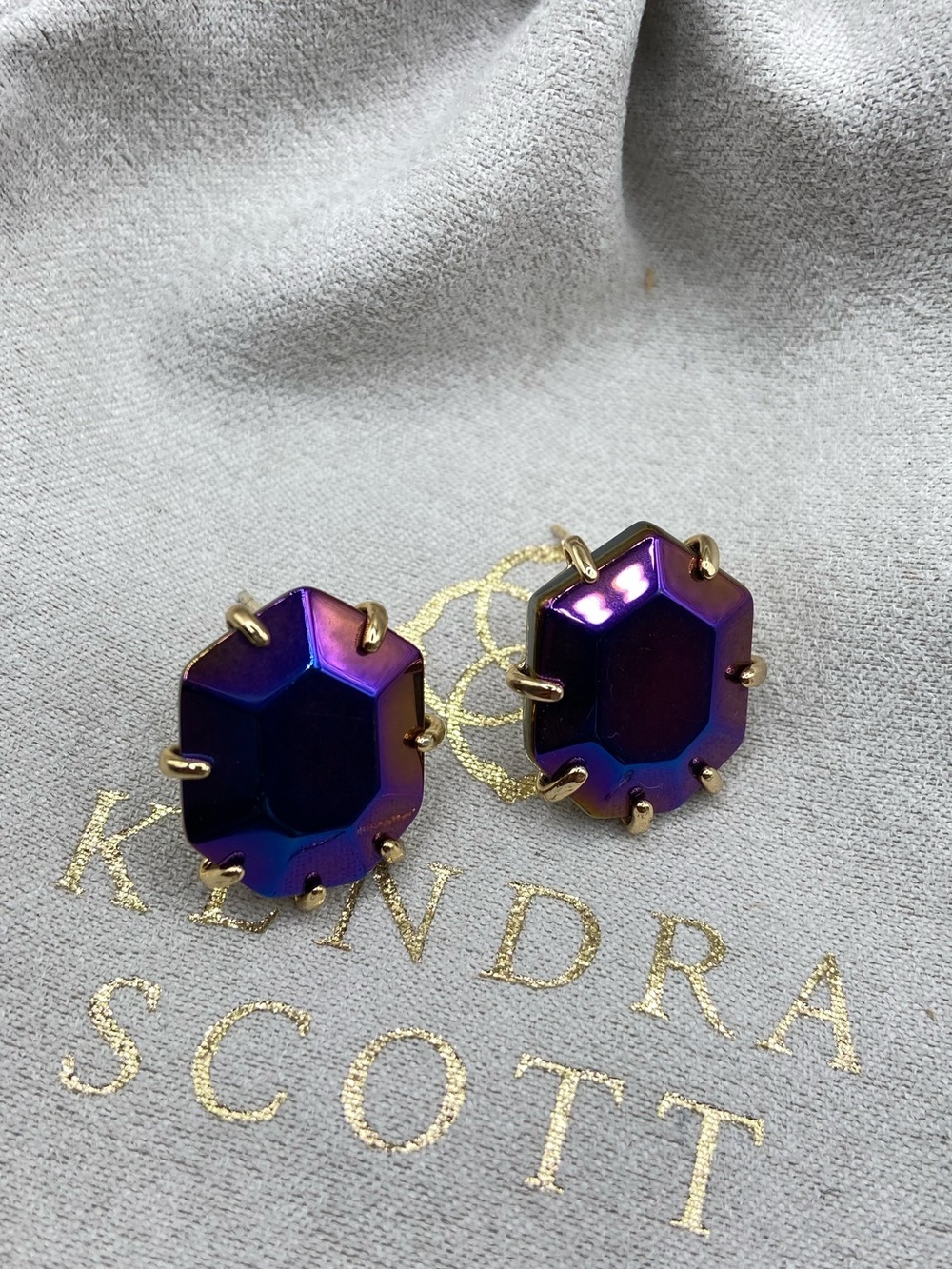 Kendra Scott Iridescent Morgan Earrings - Picture 3 of 8